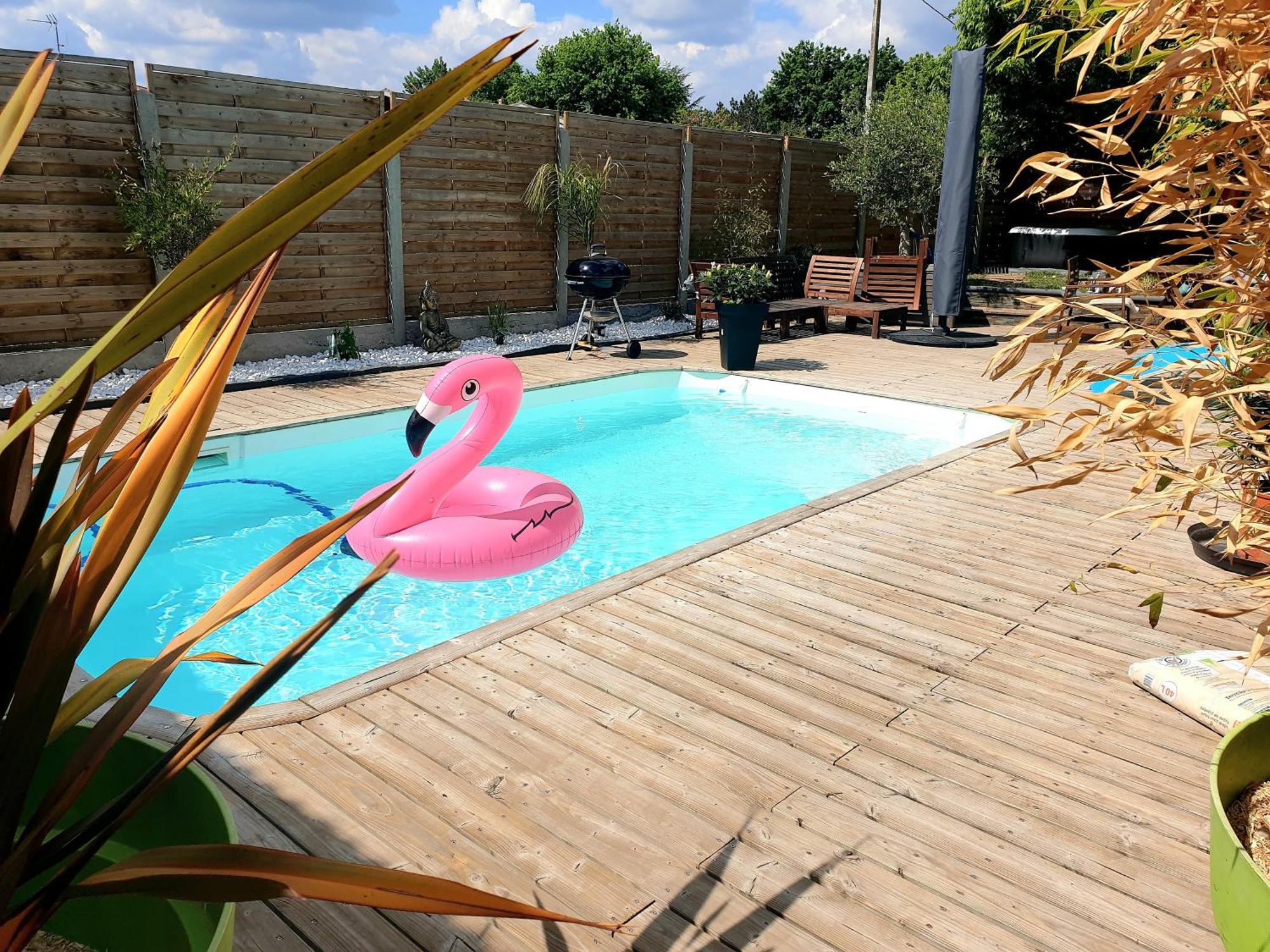Tiny House Avec Jardin Et Acces Piscine Chauffee Villa Saint-Médard-en-Jalles Buitenkant foto